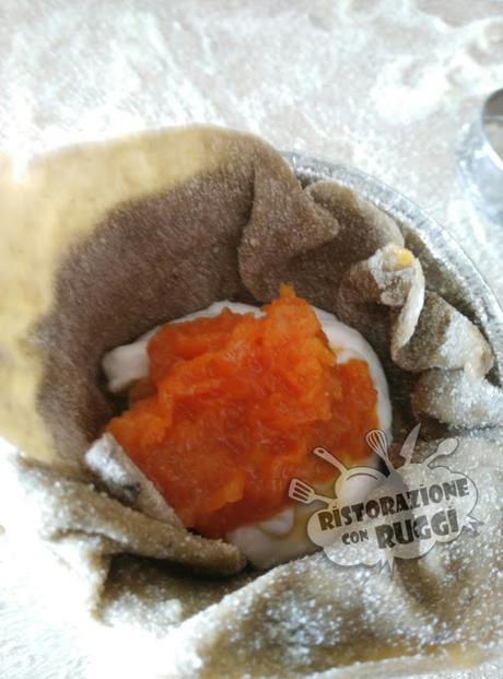 Saccottino al nero di seppia ripieno di zucca e parmigiano reggiano STAGIONATURA 36 MESI #PRChef2015 Saccottino al nero di seppia ripieno di zucca e parmigiano reggiano STAGIONATURA 36 MESI #PRChef2015