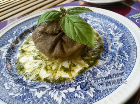 Saccottino al nero di seppia ripieno di zucca e parmigiano reggiano STAGIONATURA 36 MESI #PRChef2015 Saccottino al nero di seppia ripieno di zucca e parmigiano reggiano STAGIONATURA 36 MESI #PRChef2015