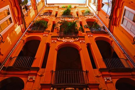 Le scale monumentali dei palazzi di Napoli | Scoprire Napoli
