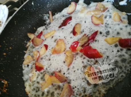 Ravioli dolci con crumble di ciliegie e Parmigiano Reggiano 12 Mesi #PRChef2015 Ravioli dolci con crumble di ciliegie e Parmigiano Reggiano 12 Mesi #PRChef2015