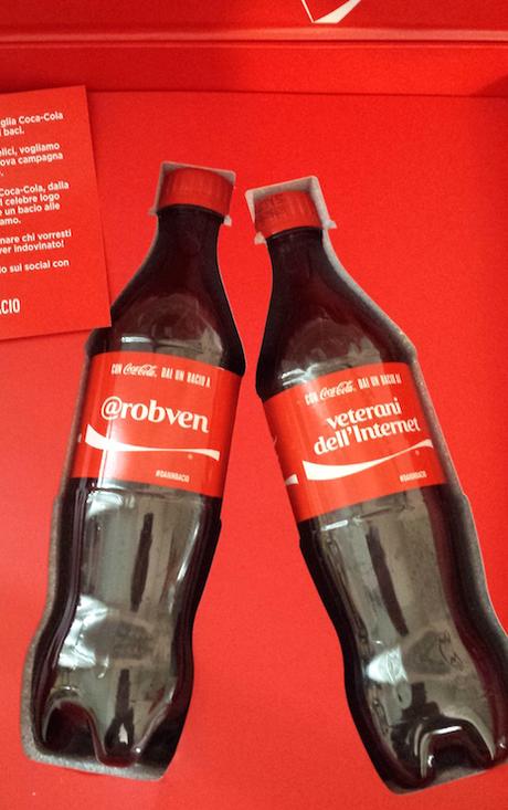 Coca Cola #Daiunbacio - nuovo mailing a influencer