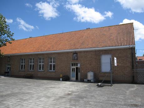Bere birra tra i vecchi banchi di scuola: nelle Fiandre si può