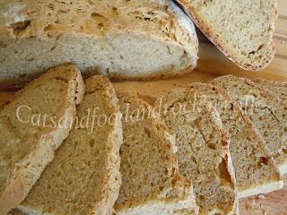 Pane con farina di enkir, a lievitazione naturale