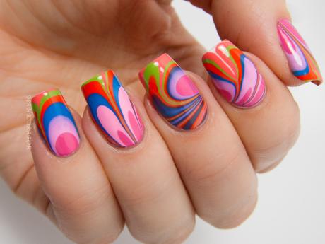 Zoya-Tickled-Watermarble-Nail-Art001