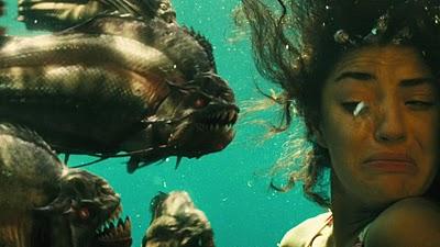 Piranha, figa e sangue: cosa chiedere di più a un film solo?