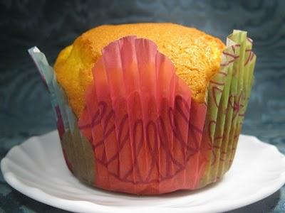 Cup Cake alla vaniglia con ...decorazione di fondant Cup Cake alla vaniglia con ...decorazione di fondant