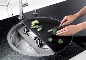 Kitchen Sink – Il lavello col tagliere rotondo
