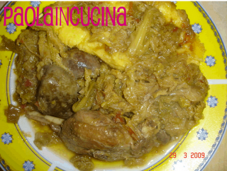 Ingredienti:1 oca intera - 2 kg di verza (meglio quelle s... Ingredienti:1 oca intera - 2 kg di verza (meglio quelle s...