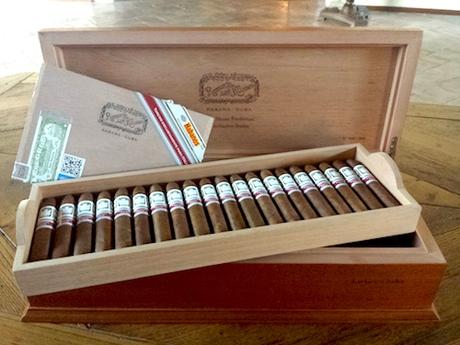 In arrivo a settembre l’esclusivo humidor RAMON ALLONES In arrivo a settembre l’esclusivo humidor RAMON ALLONES