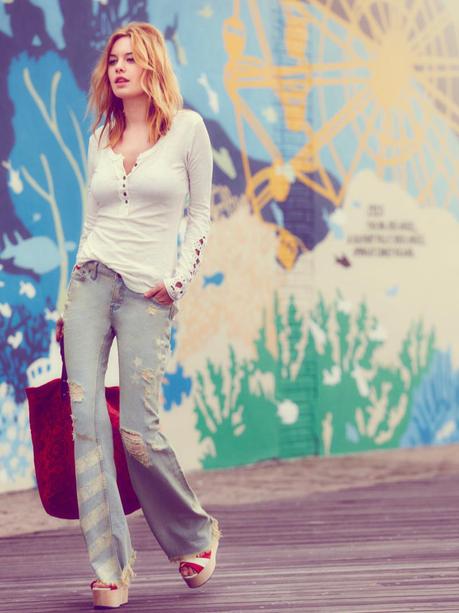 What to wear for a summer festival What to wear for a summer festival