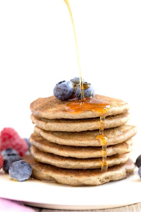 PANCAKES VEGAN SENZA GLUTINE INTEGRALI + AVENA PANCAKES VEGAN SENZA GLUTINE INTEGRALI + AVENA