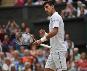 NOVAK DJOKOVIC SCONFIGGE FEDERER E VINCE IL TORNEO DI WIMBLEDON PER LA TERZA VOLTA HEAD_Djokovic_Wimbledon_2015_1