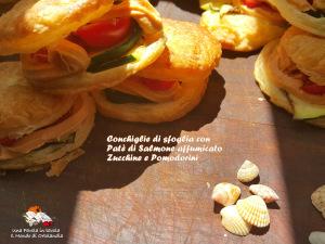 Conchiglie di sfoglia con patè di salmone affumicato, Zucchine e Pomodorini: Fast and easy 20150712_120903