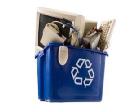 RAEE: rifiuti elettronici RAEE: rifiuti elettronici