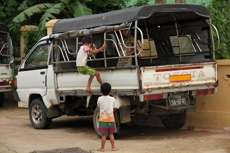 Birmania (1°parte – Yangon, Golden Rock, Bago, Monte Popa, Bagan) Birmania_viaggiandovaldi