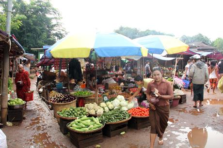 Birmania (1°parte – Yangon, Golden Rock, Bago, Monte Popa, Bagan) Birmania_viaggiandovaldi