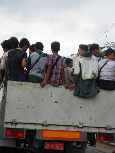 Birmania (1°parte – Yangon, Golden Rock, Bago, Monte Popa, Bagan) Birmania_viaggiandovaldi