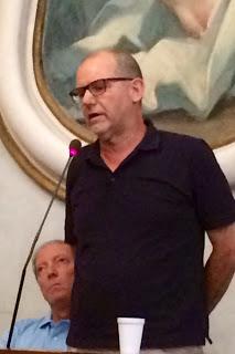 PAVIA. Basta trascendere in consiglio. La richiesta del presidente Antonio Sacchi PAVIA. Basta trascendere in consiglio. La richiesta del presidente Antonio Sacchi