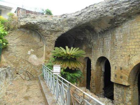 Cento Camerelle meglio conosciute come “le Prigioni di Nerone” c.camerelle