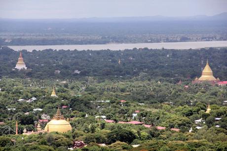 Birmania (2°parte – Mandalay, Ava, Amarapura, Mingun) Sagaing Hill_birmania_viaggiandovaldi