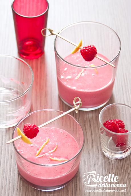 Frullato vaniglia e lamponi frullato vaniglia e lamponi