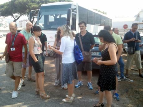 Dopo fanpage anche Elisabetta Froncillo, la giornalista de Il Mattino, ascolta i dipendenti HP Pozzuoli Dopo fanpage anche Elisabetta Froncillo, la giornalista de Il Mattino, ascolta i dipendenti HP Pozzuoli