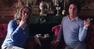 “Tutto sua madre” di Guillaume Gallienne: la tragicomica ricerca della propria identità sessuale. “Tutto sua madre” di Guillaume Gallienne: la tragicomica ricerca della propria identità sessuale.