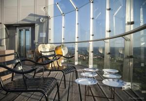 Aperitivi, d’estate sulla Torre dell’Acqua, in villa o in biblioteca foto Andrea Moretti