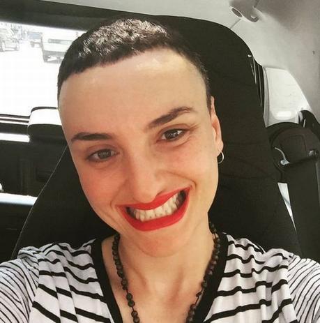 Gli effetti negativi del Bad Hair Day arisa-capelli-corti