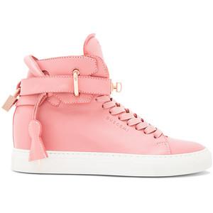 Looks: overalls Looks: overalls