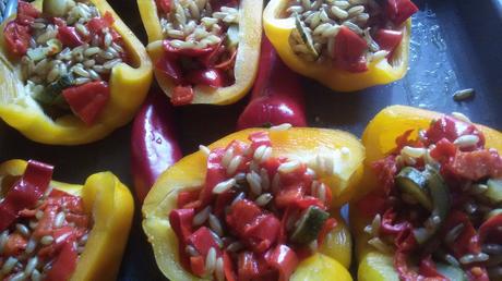 Peperoni Farciti con Kamut ricettevegan.org - peperoni farciti