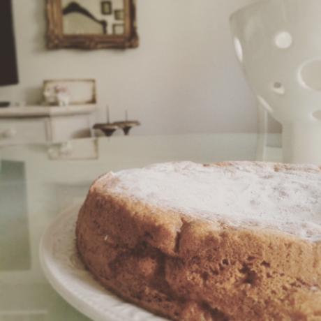 Le ricette della nonna: torta di pesche facile e veloce Le ricette della nonna: torta di pesche facile e veloce