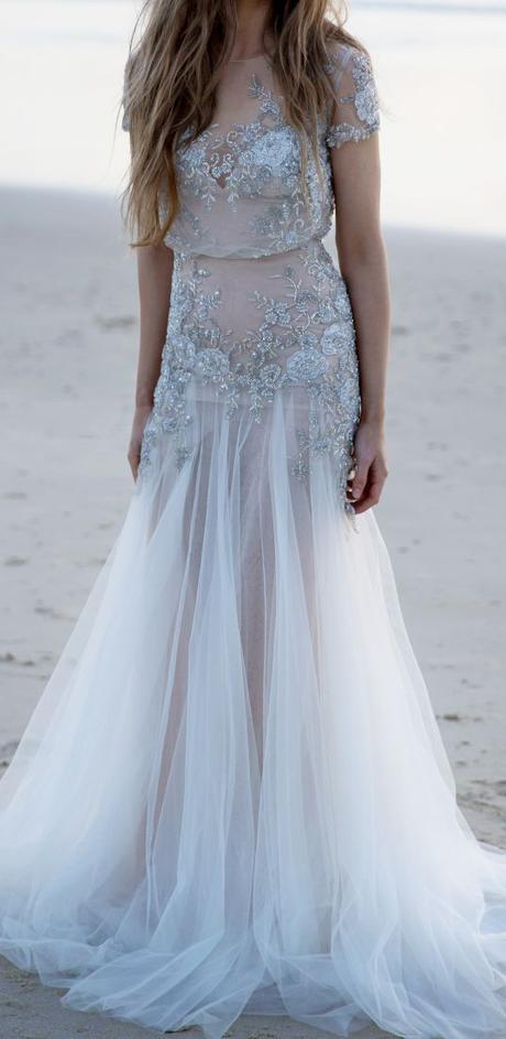 Beach wedding dress e … “scarpe”