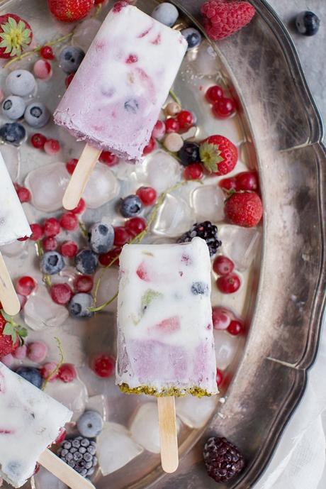 GELATO COCCO E FRUTTI DI BOSCO | BERRY- LICIOUS POPSICLES GELATO COCCO E FRUTTI DI BOSCO | BERRY- LICIOUS POPSICLES