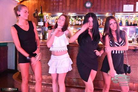 Foto Mercoledì 29 Luglio in Capannina bellissime ragazze versilia