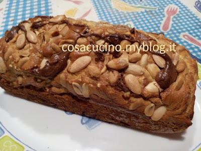 Plumcake nutella, mandorle  e nocciole