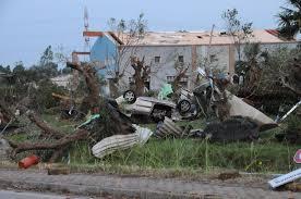 Riviera del Brenta. Tour tra le aziende colpite dal tornado venerdì 14 Riviera del Brenta. Tour tra le aziende colpite dal tornado venerdì 14