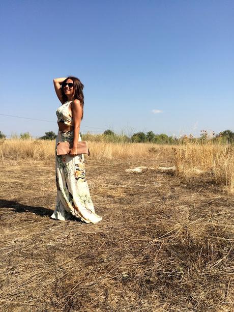 Lady Summer ... http://www.oasap.com/matching-sets/57030-spaghetti-strap-crop-top-maxi-skirt-sets.html/?fuid=235465