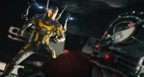 Ant-Man-se-enfrenta-a-Yellowjacket-en-un-nuevo-trailer-01