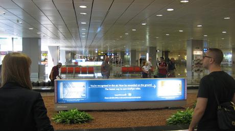 Changi Singapore 54 milioni di passeggeri. Fiumicino Roma 43 milioni di passeggeri. Guardatevi le differenze in 40 foto Changi Singapore 54 milioni di passeggeri. Fiumicino Roma 43 milioni di passeggeri. Guardatevi le differenze in 40 foto