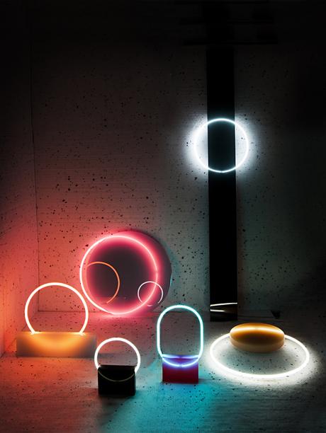 SPECIALE FAVORIS: Le luci al neon di Sabine Marcelis SPECIALE FAVORIS: Le luci al neon di Sabine Marcelis