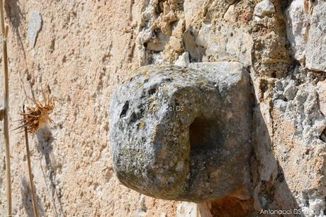 FOTOGALLERY: I graffiti dello xenodochium di San Raffaele nella Valle Carbonara a Monte Sant'Angelo