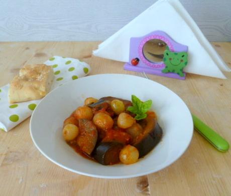 melanzane e cipolline stufate melitzanes stifado