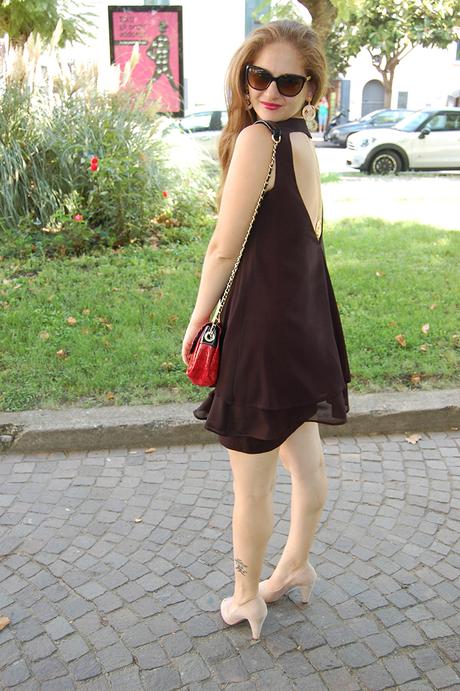 Una sera d’estate. Look romantico in nero maglia dresslink