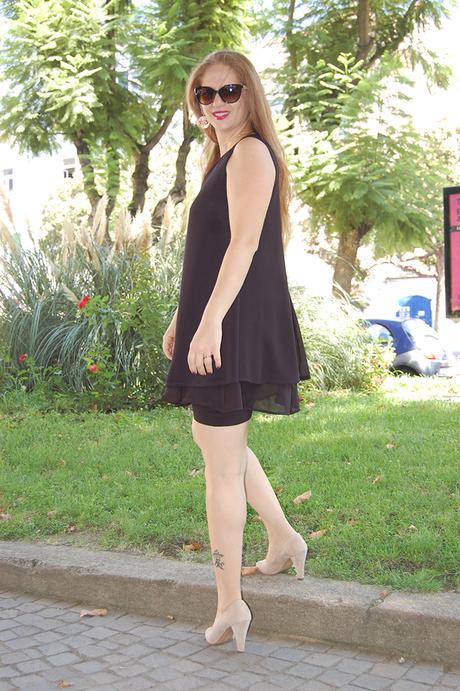 Una sera d’estate. Look romantico in nero il tocco glam fashion lbog