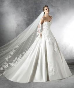 Pronovias 2016: la collezione per una sposa ricercata Pronovias collezione mamme a spillo
