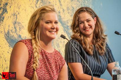 Le note di Locarno 2015: ripercorriamo l’evento del mese con Diego Ricco Amy Schumer protagonista di TRAINWRECK alla conferenza stampa con Kim Carmele © Paolo Tosi