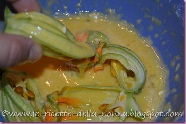 Fiori di zucca dolci fritti (5) Fiori di zucca dolci fritti (5)