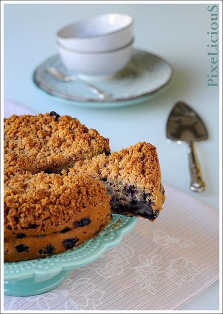 Blueberry Buckle: Torta Soffice ai Mirtilli con Crumble Croccante