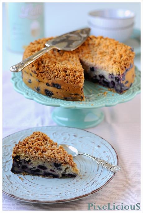 Blueberry Buckle: Torta Soffice ai Mirtilli con Crumble Croccante